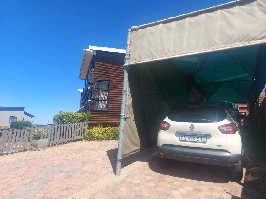 5 Bedroom Property for Sale in De Bakke Western Cape